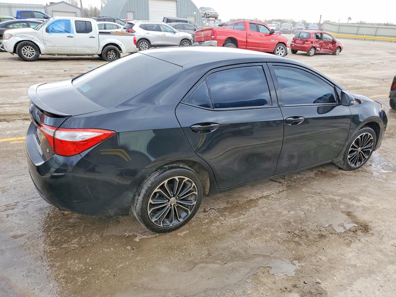 2015 TOYOTA COROLLA L photo 3