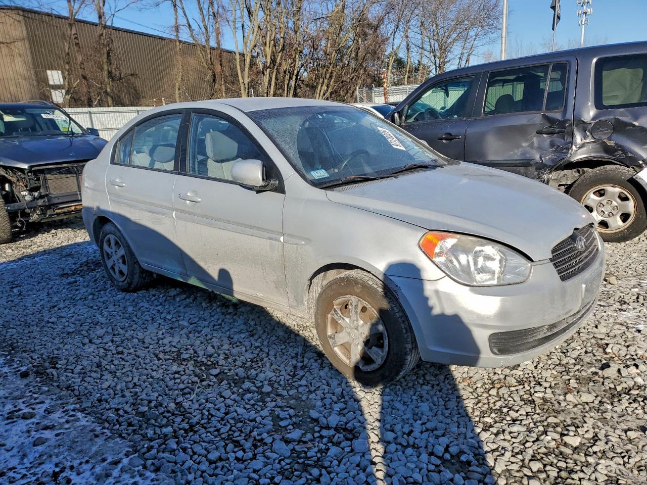 2010 HYUNDAI ACCENT GLS photo 4