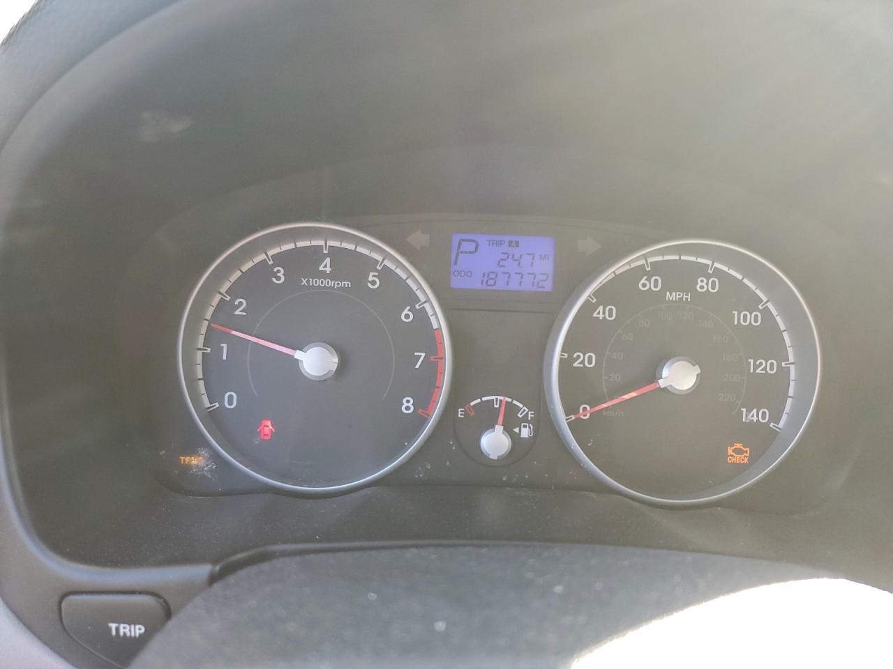 2010 HYUNDAI ACCENT GLS photo 9