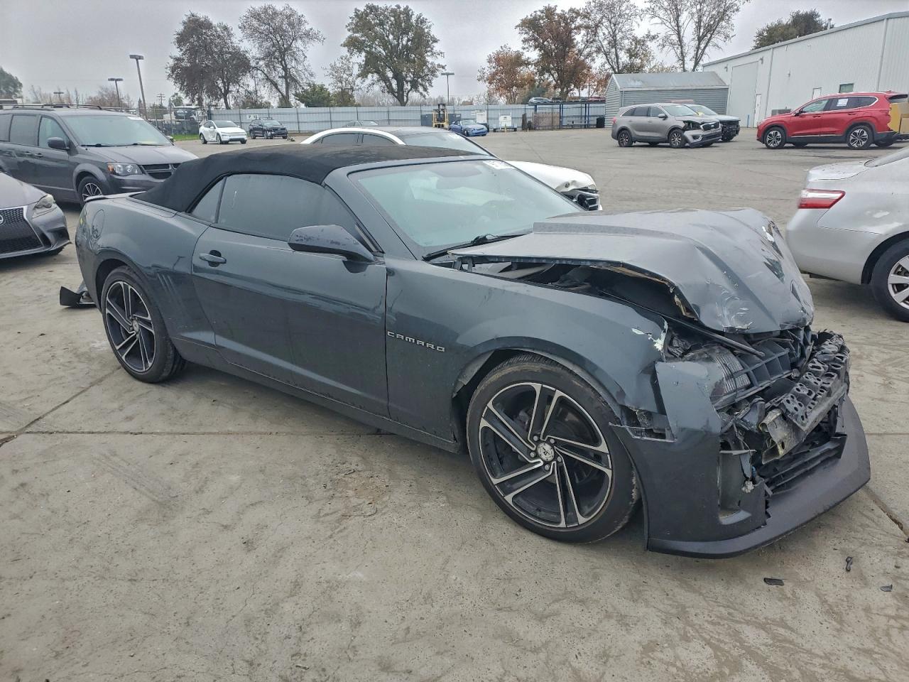 2013 CHEVROLET CAMARO LT photo 4