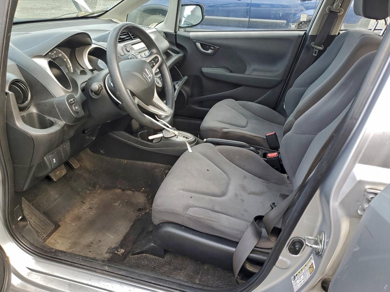 2013 HONDA FIT photo 13