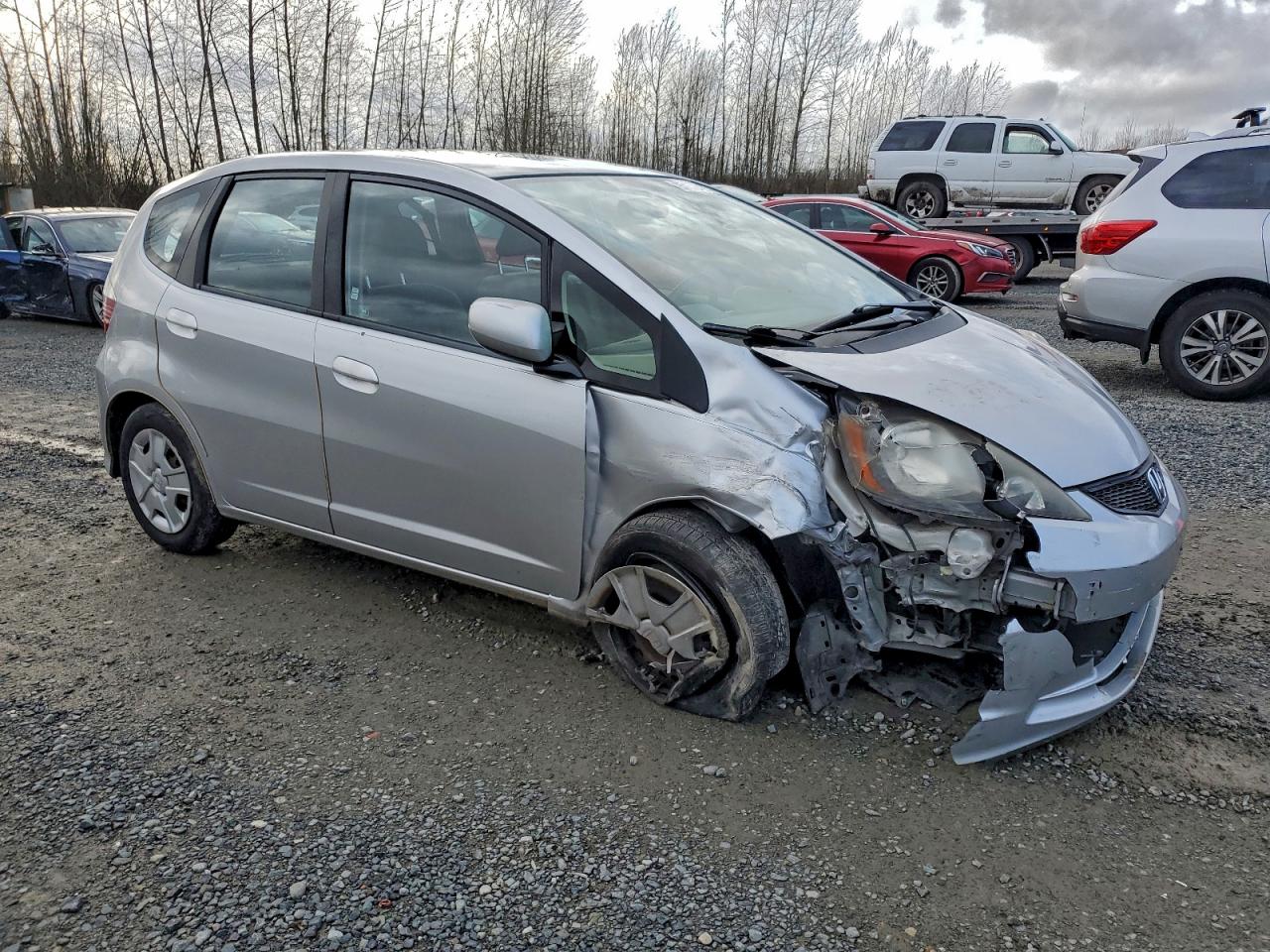 2013 HONDA FIT photo 7