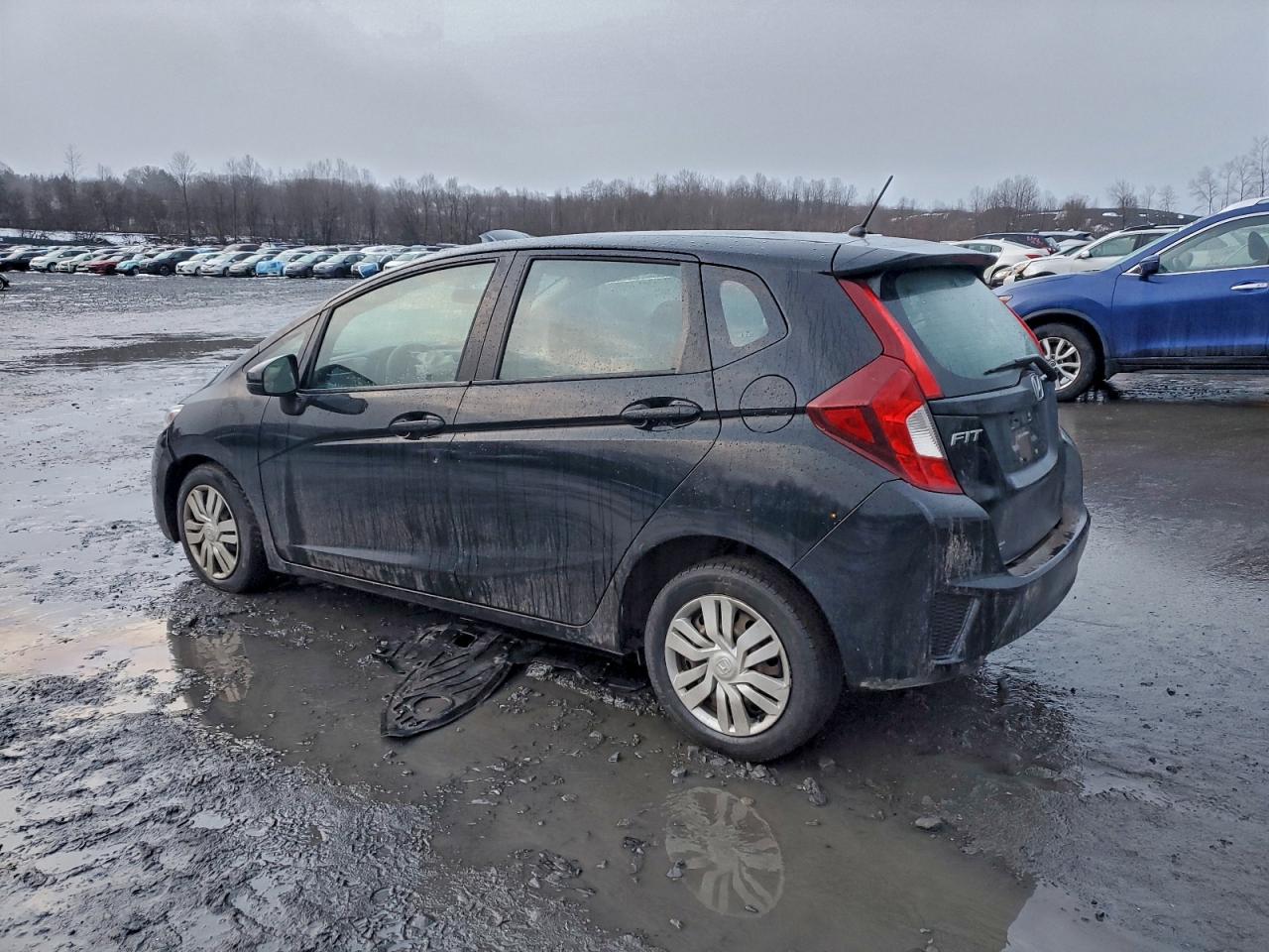 2017 HONDA FIT LX photo 2