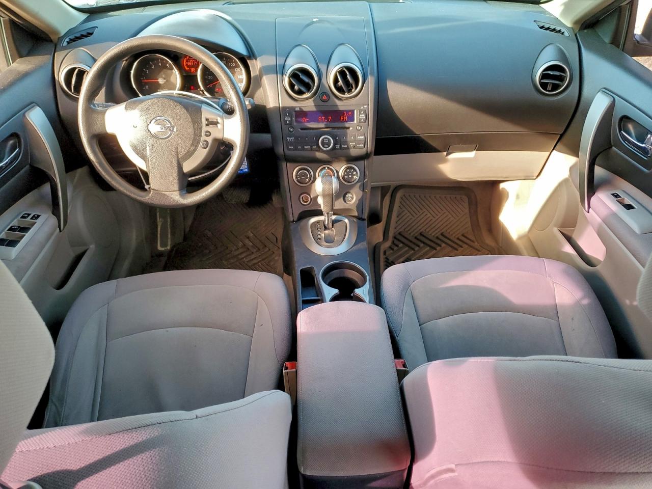 2010 NISSAN ROGUE S photo 8