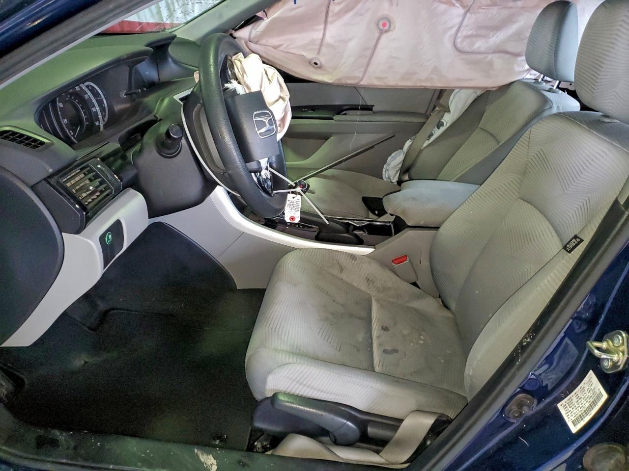 2016 HONDA ACCORD LX photo 7