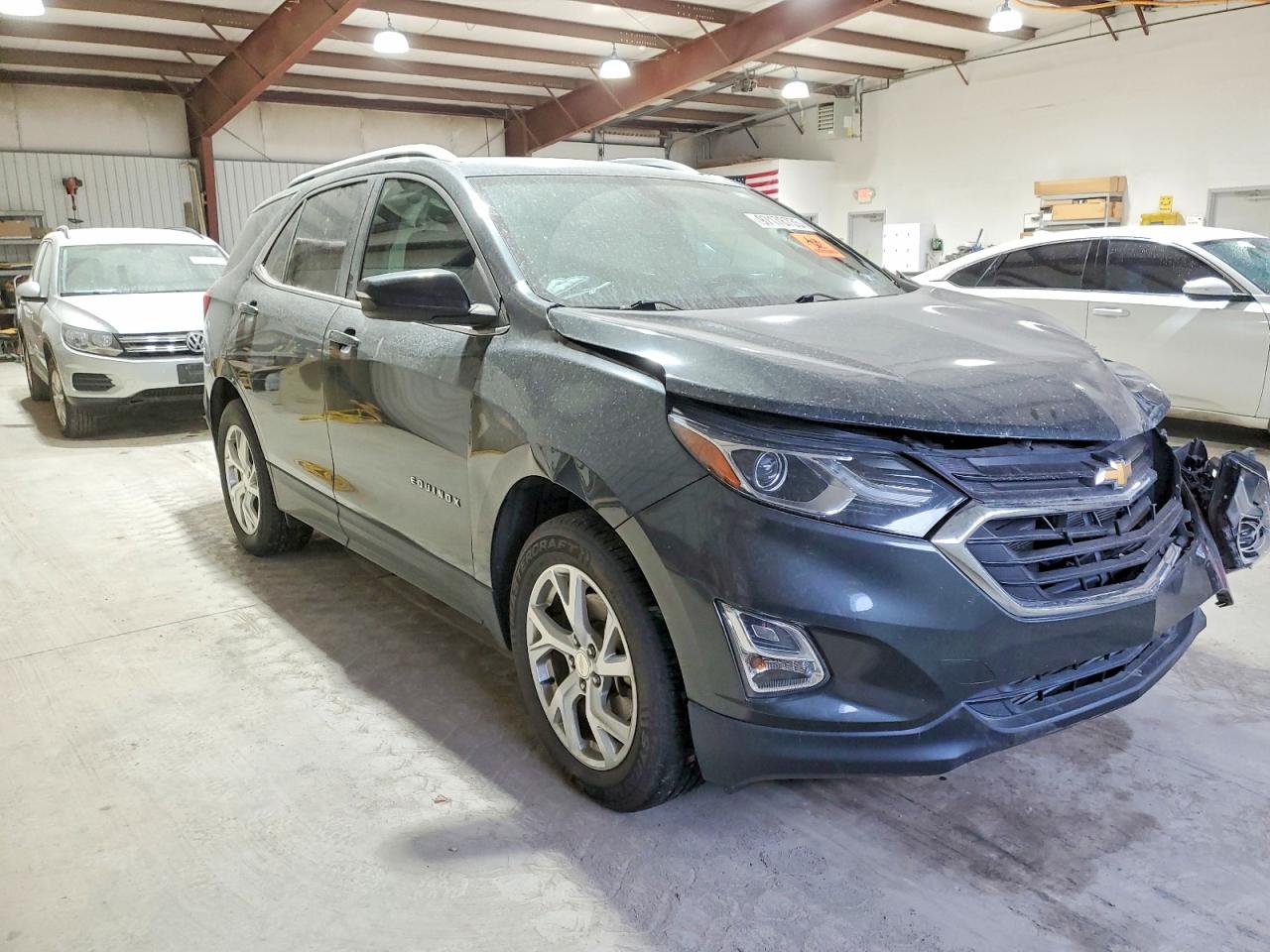 2018 CHEVROLET EQUINOX LT photo 4