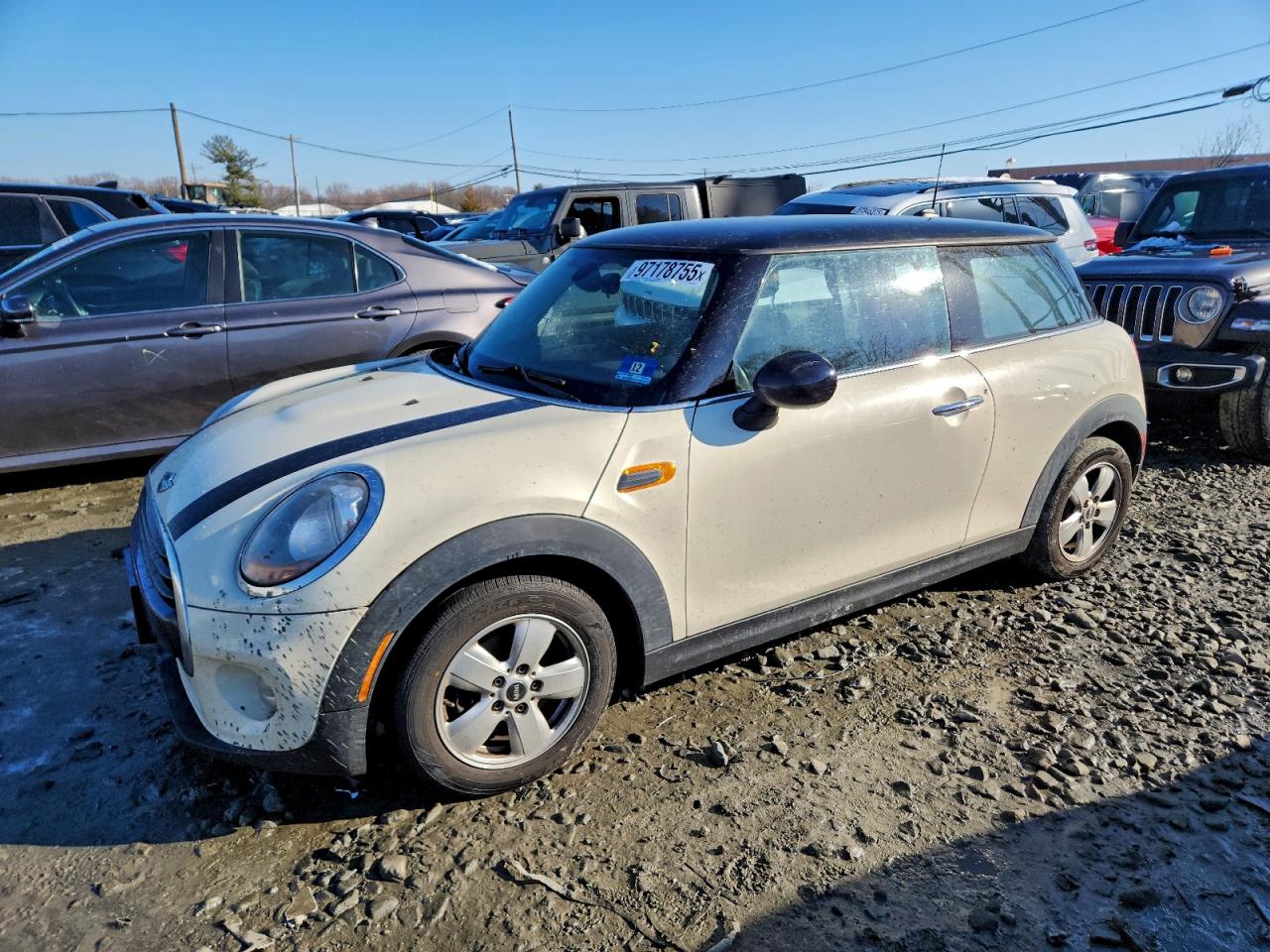 2016 MINI COOPER