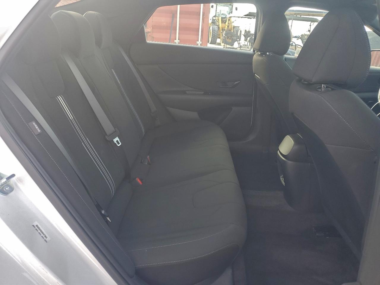 2025 HYUNDAI ELANTRA SEL SPORT photo 10