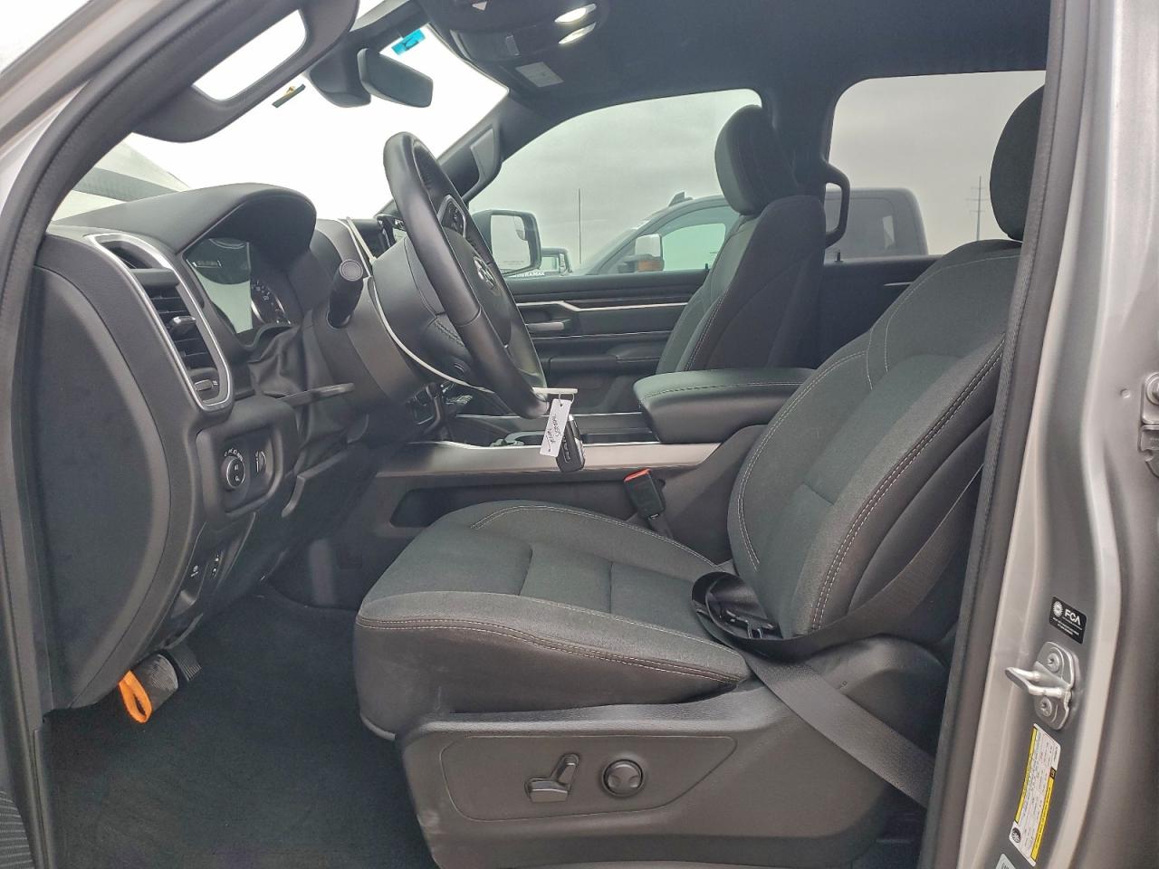 2023 RAM 1500 BIG HORN photo 7