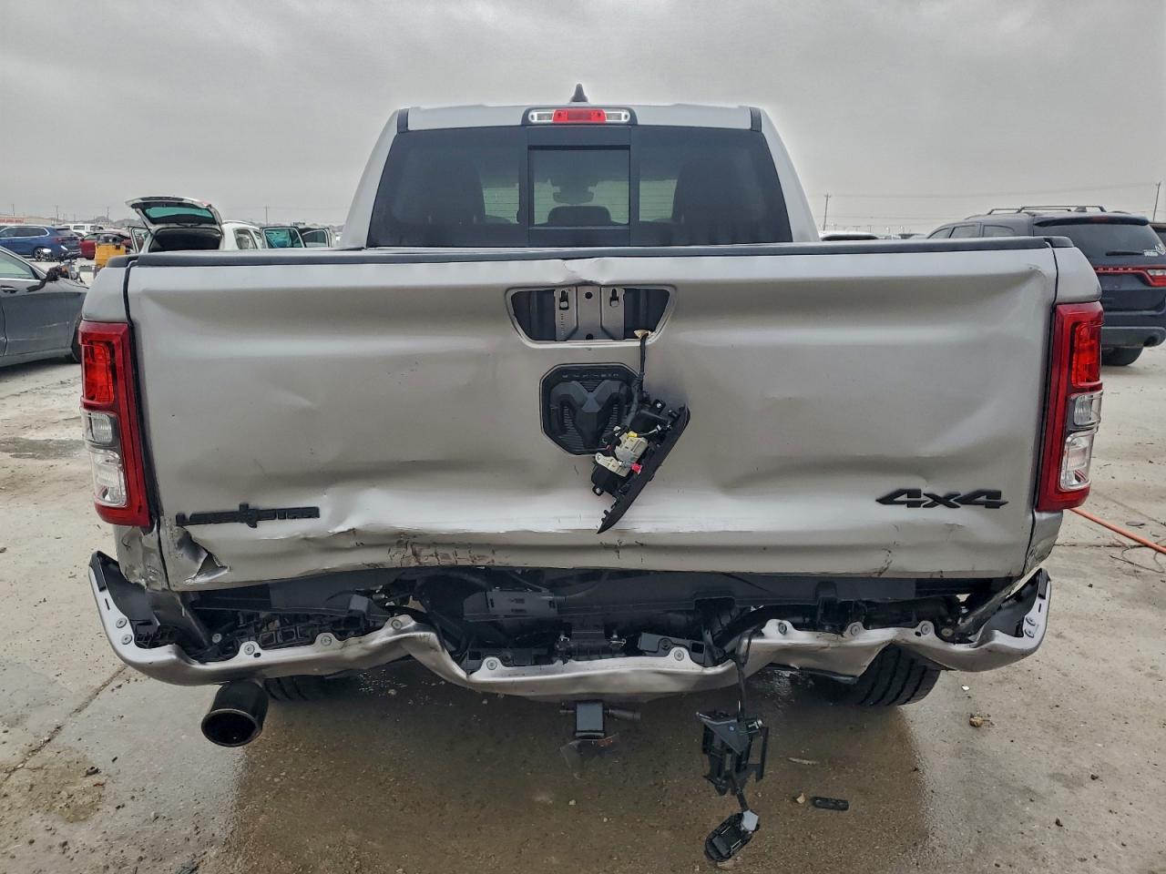 2023 RAM 1500 BIG HORN photo 6