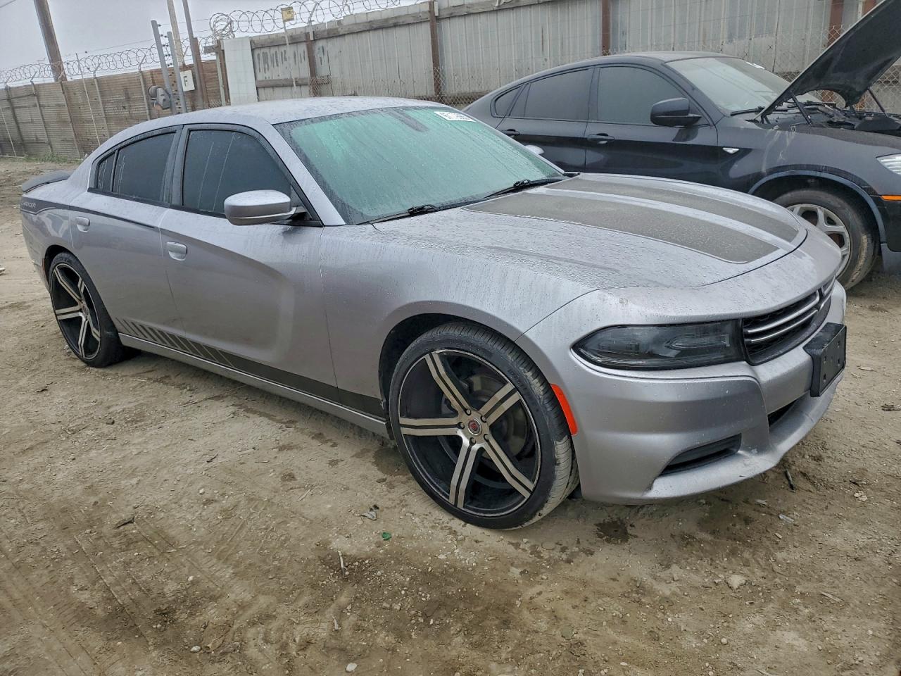 2015 DODGE CHARGER SE photo 4