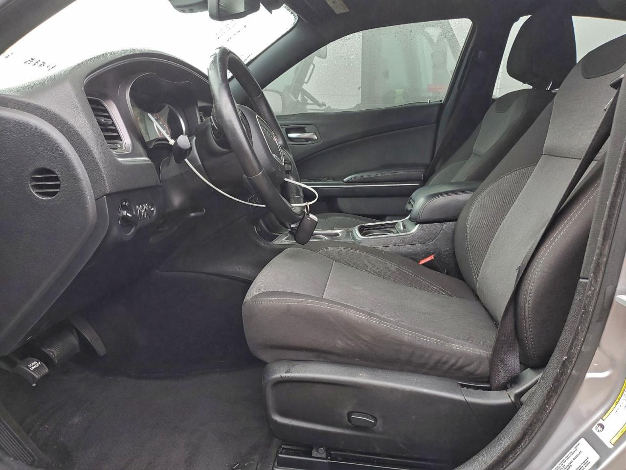 2015 DODGE CHARGER SE photo 7