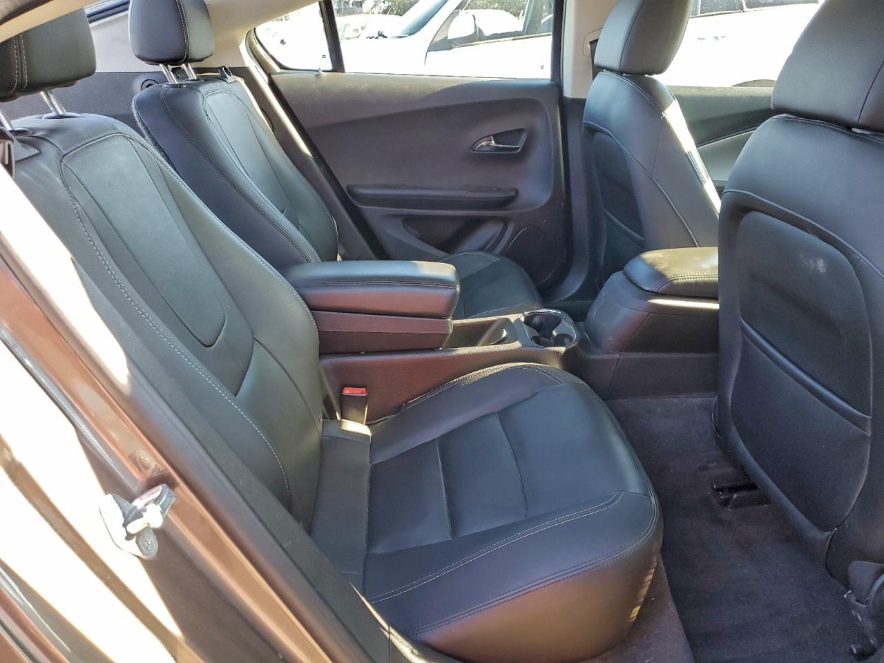 2014 CHEVROLET VOLT photo 10