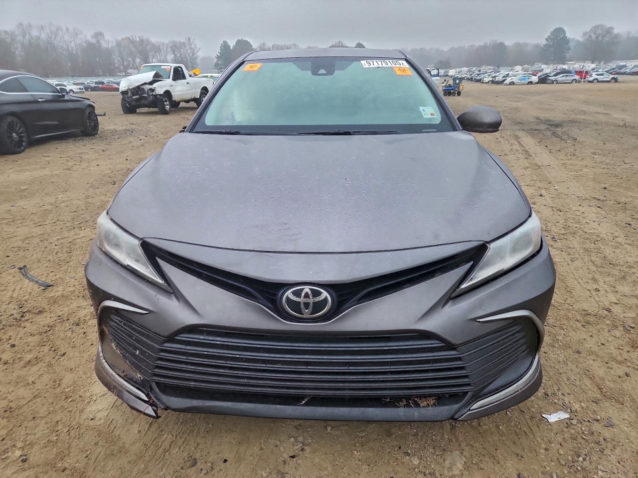 2021 TOYOTA CAMRY LE photo 5