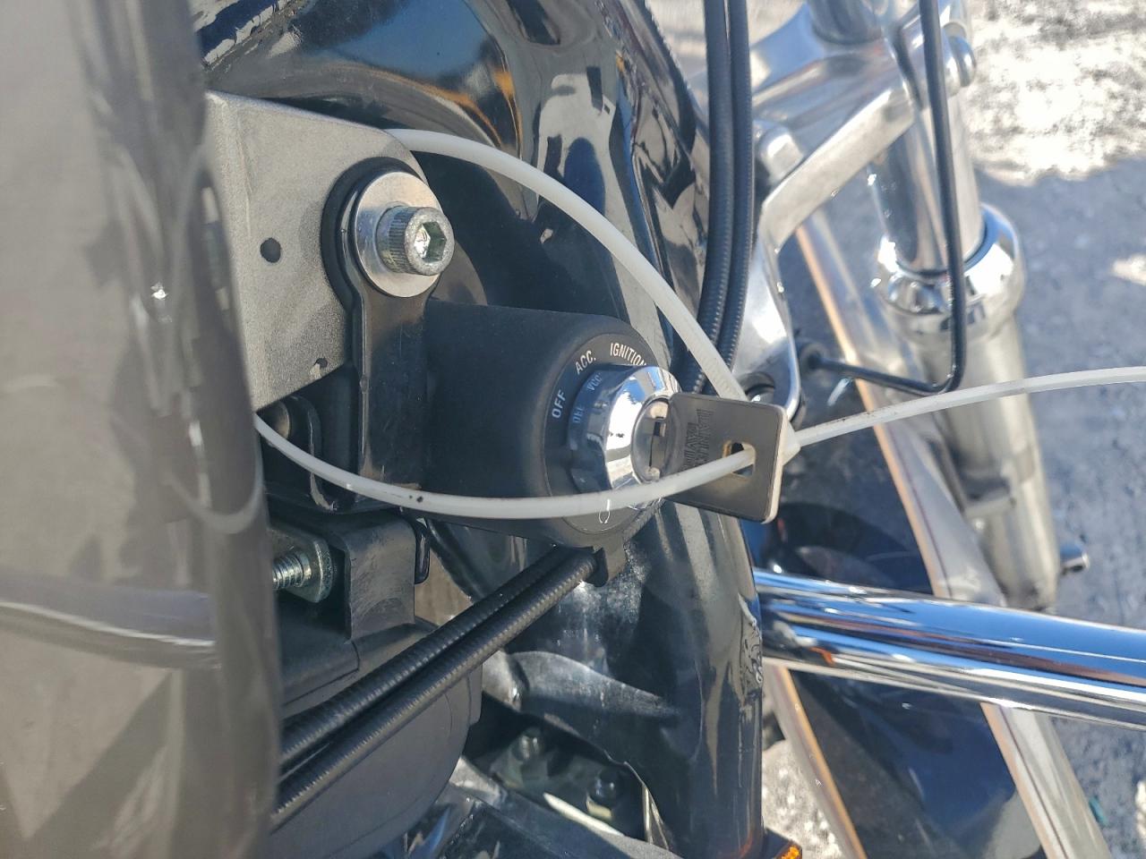 1996 HARLEY-DAVIDSON XL1200 C photo 8