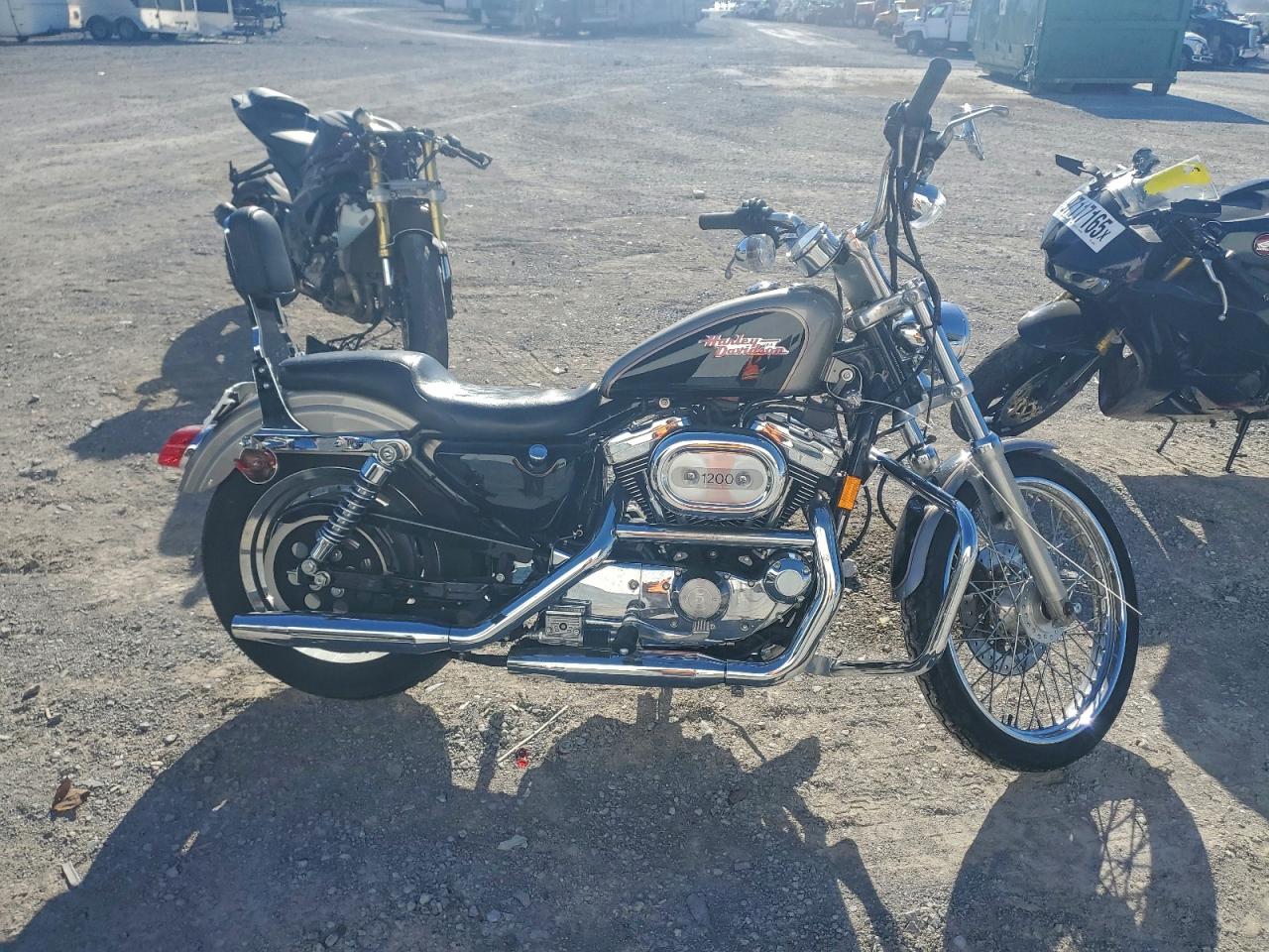1996 HARLEY-DAVIDSON XL1200