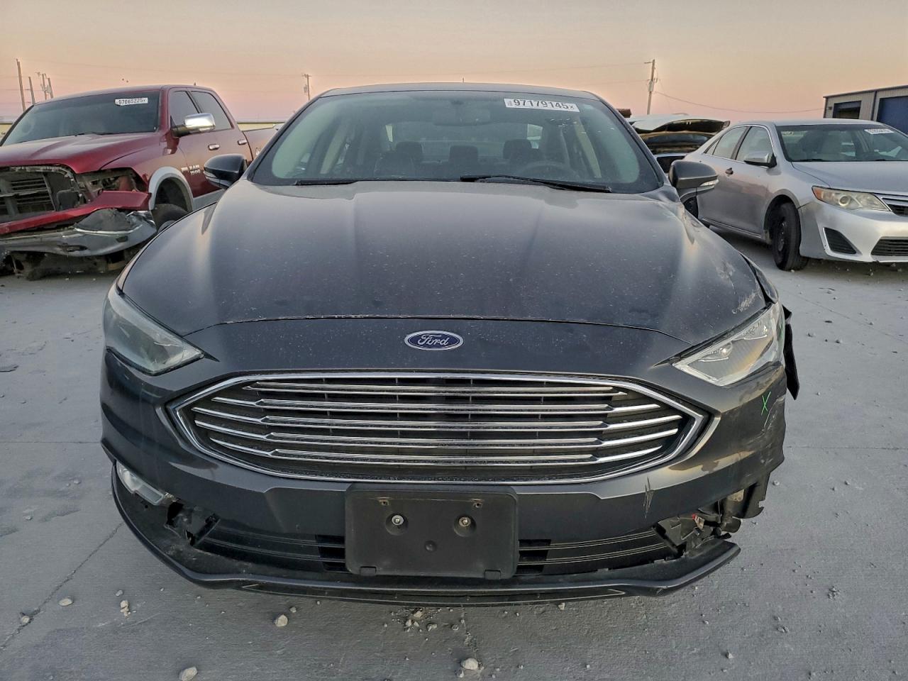 2017 FORD FUSION SE PHEV photo 5