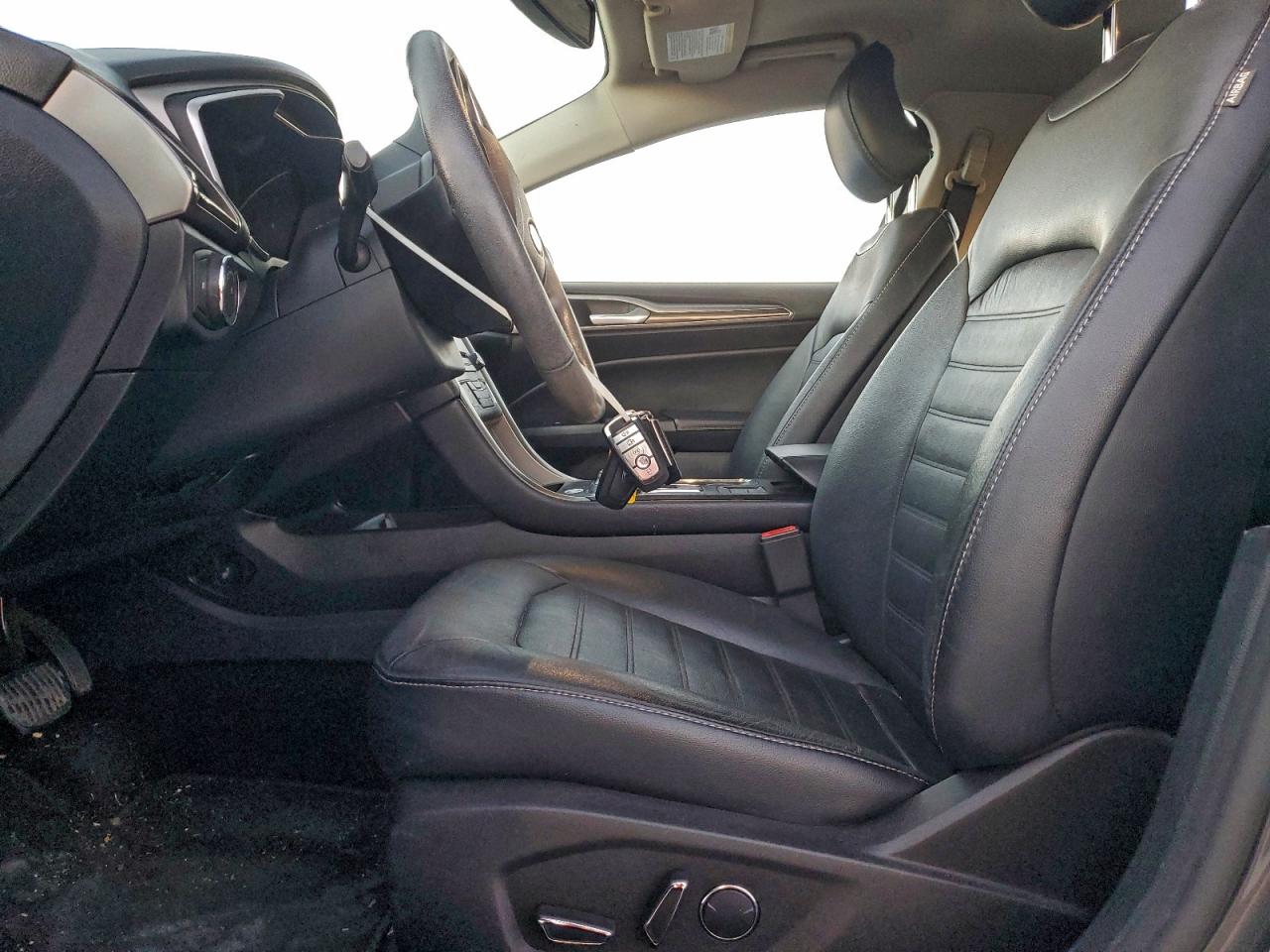 2017 FORD FUSION SE PHEV photo 7