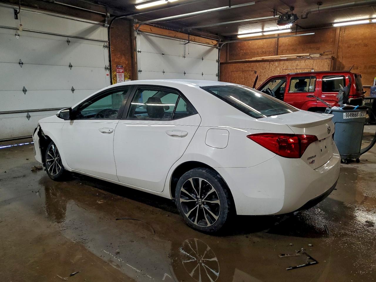 2019 TOYOTA COROLLA L photo 2