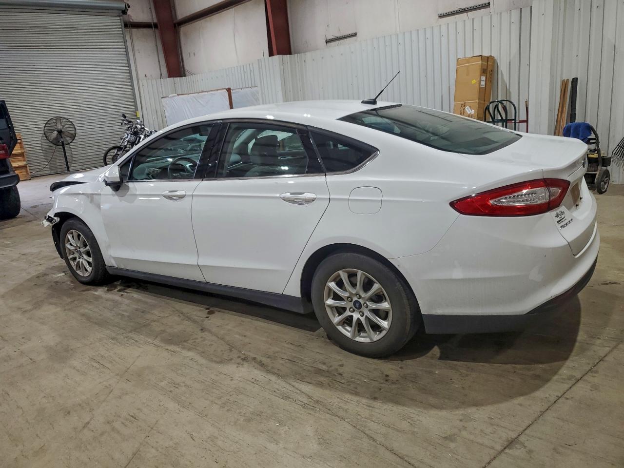 2016 FORD FUSION S photo 2