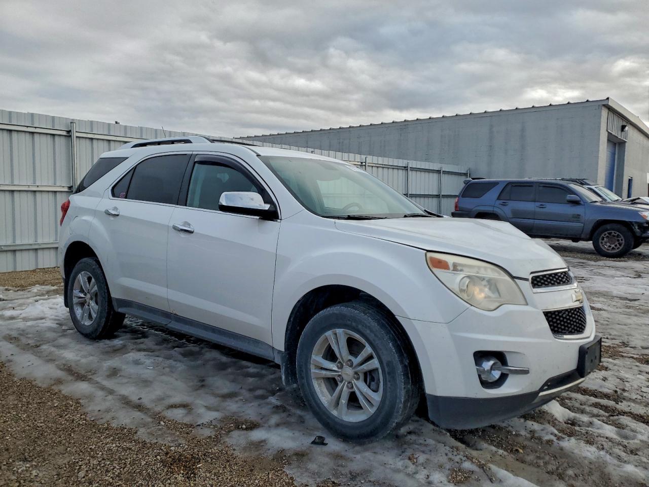 2010 CHEVROLET EQUINOX LTZ photo 4