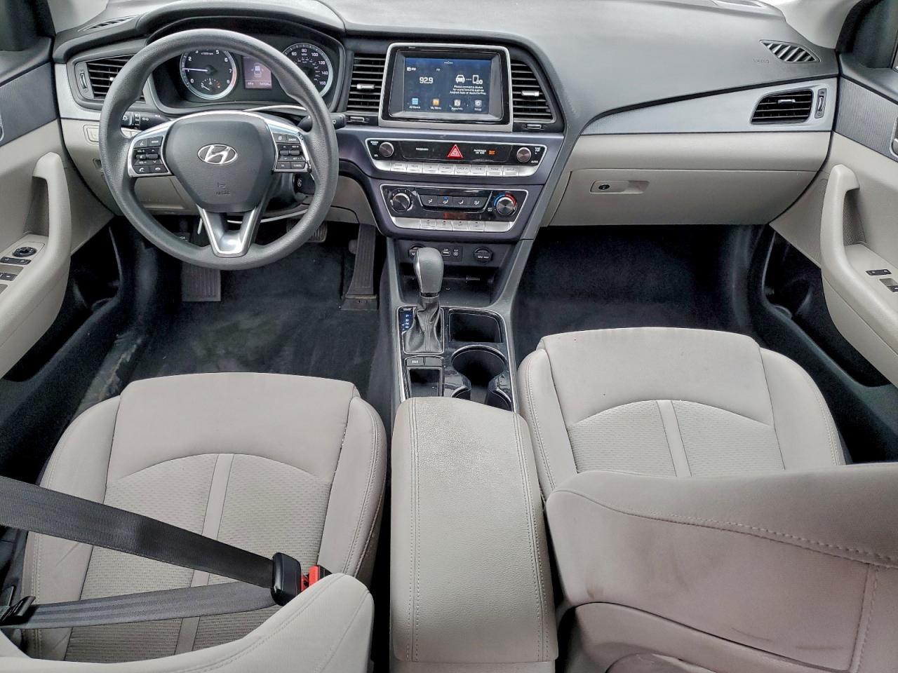 2018 HYUNDAI SONATA SE photo 8