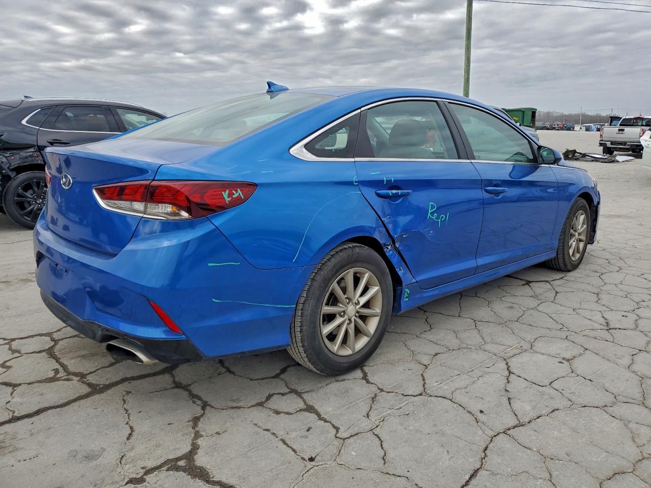 2018 HYUNDAI SONATA SE photo 3