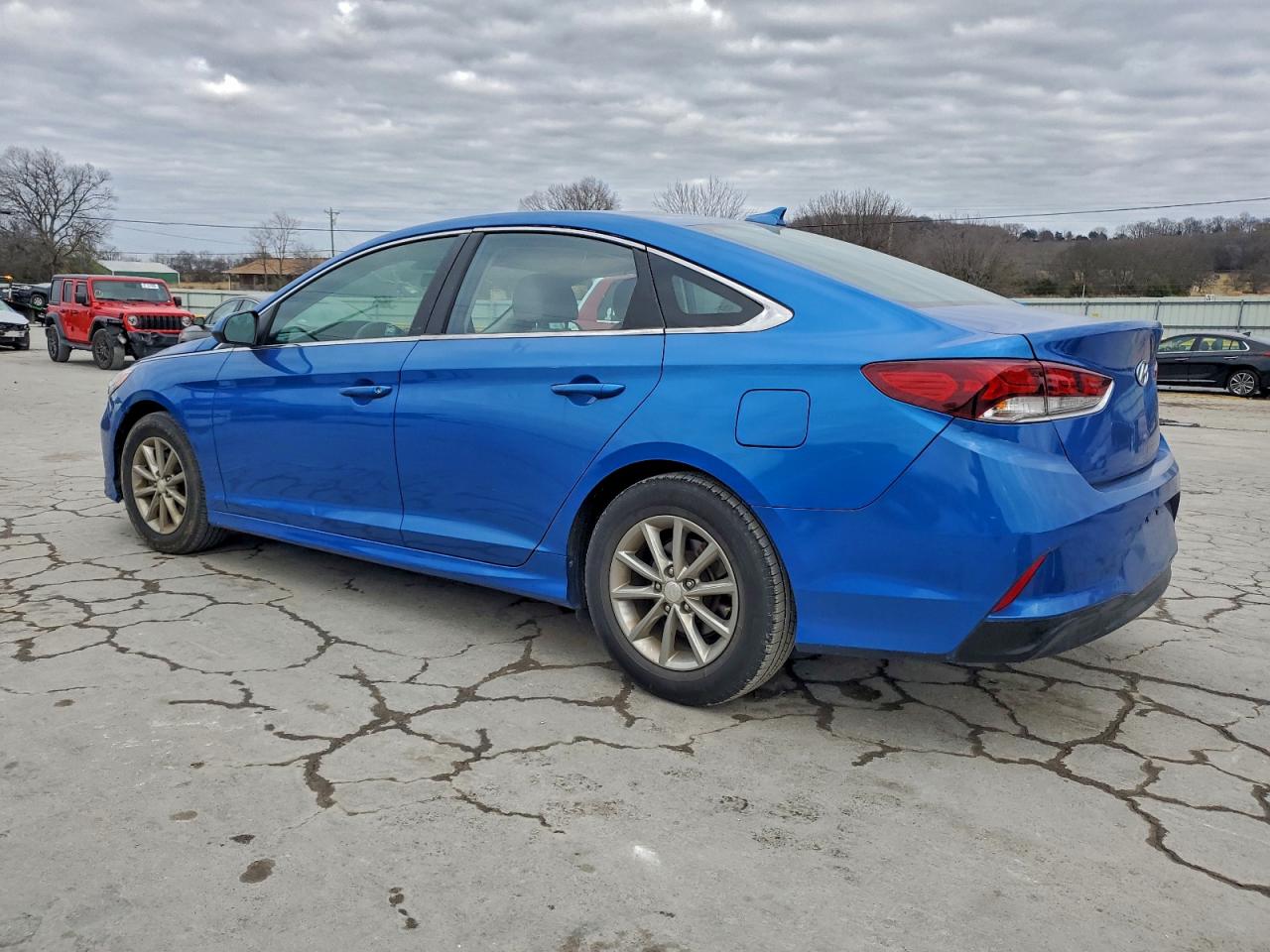 2018 HYUNDAI SONATA SE photo 2
