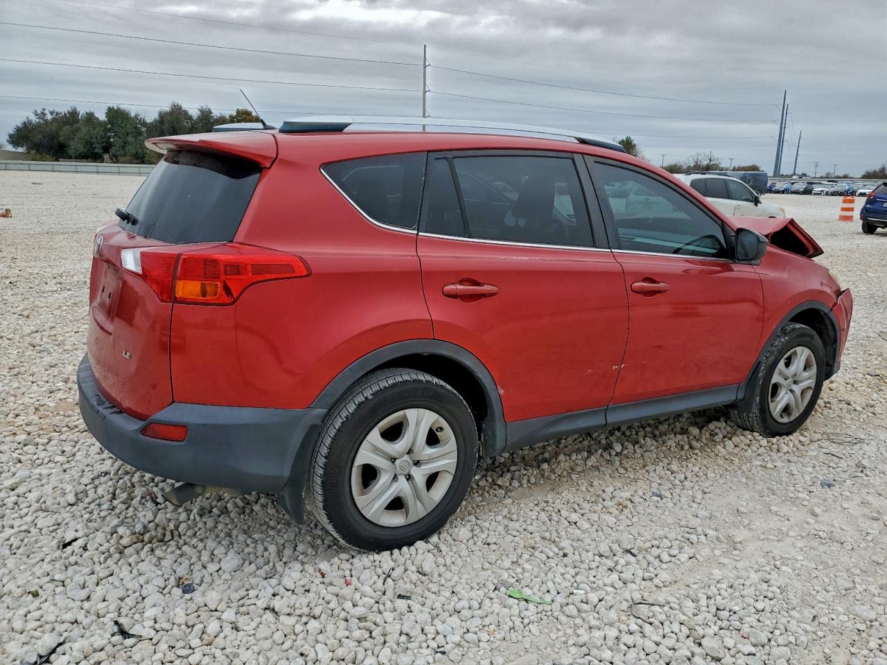 2014 TOYOTA RAV4 LE photo 5