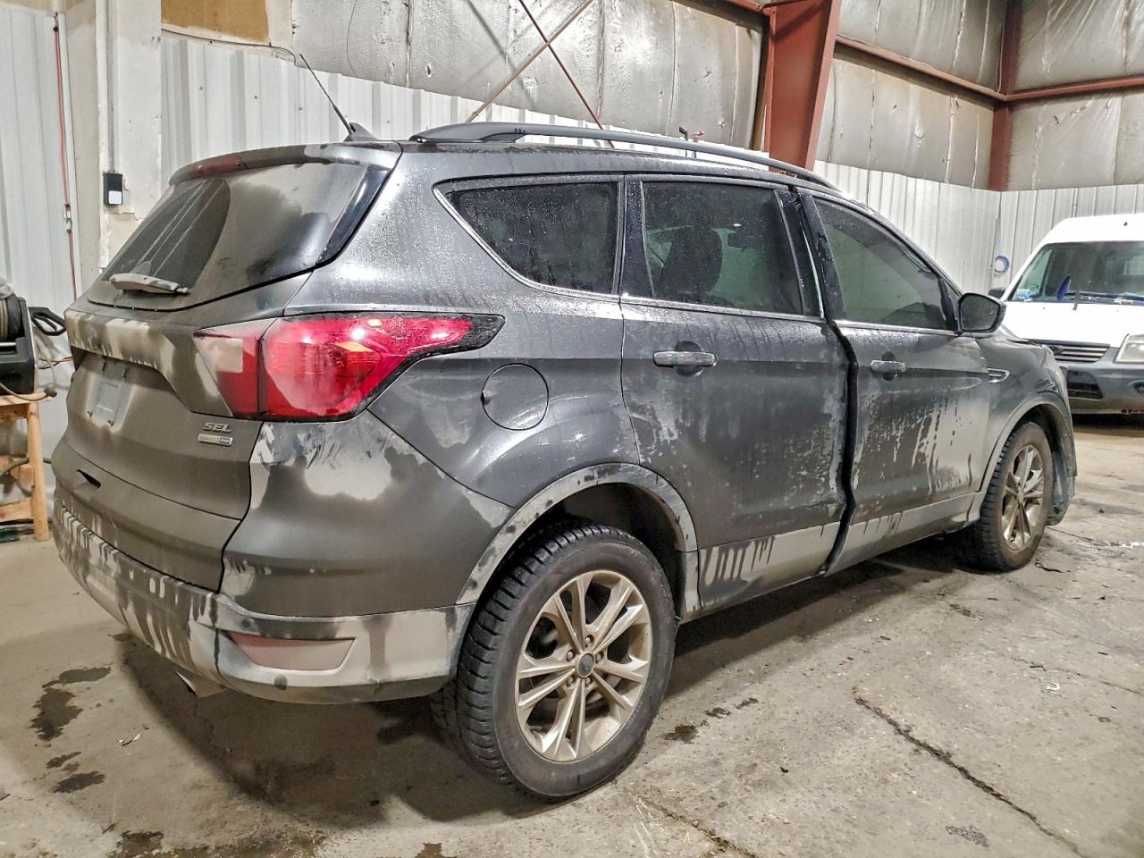 2019 FORD ESCAPE SEL photo 5