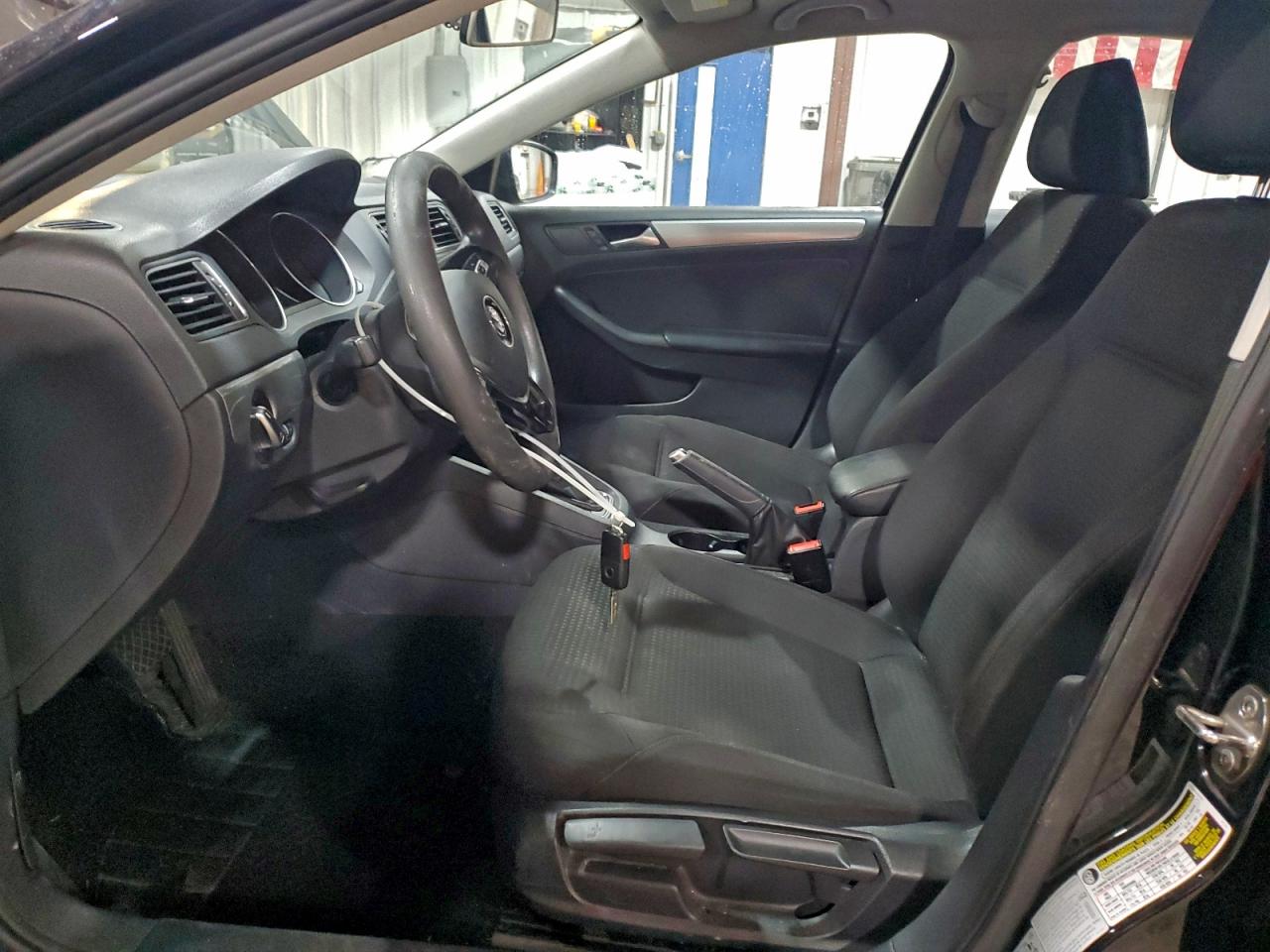 2015 VOLKSWAGEN JETTA SE photo 19