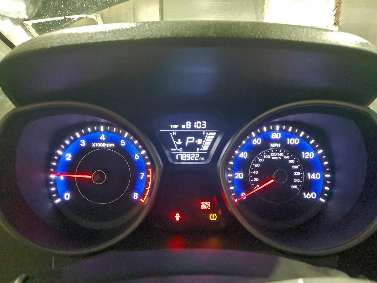 2014 HYUNDAI ELANTRA SE photo 9