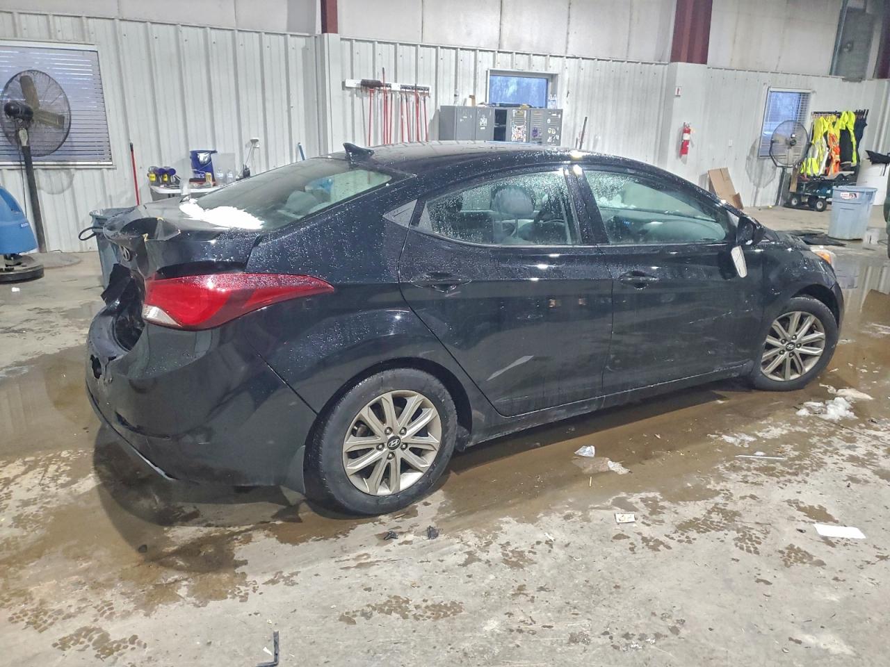 2014 HYUNDAI ELANTRA SE photo 3