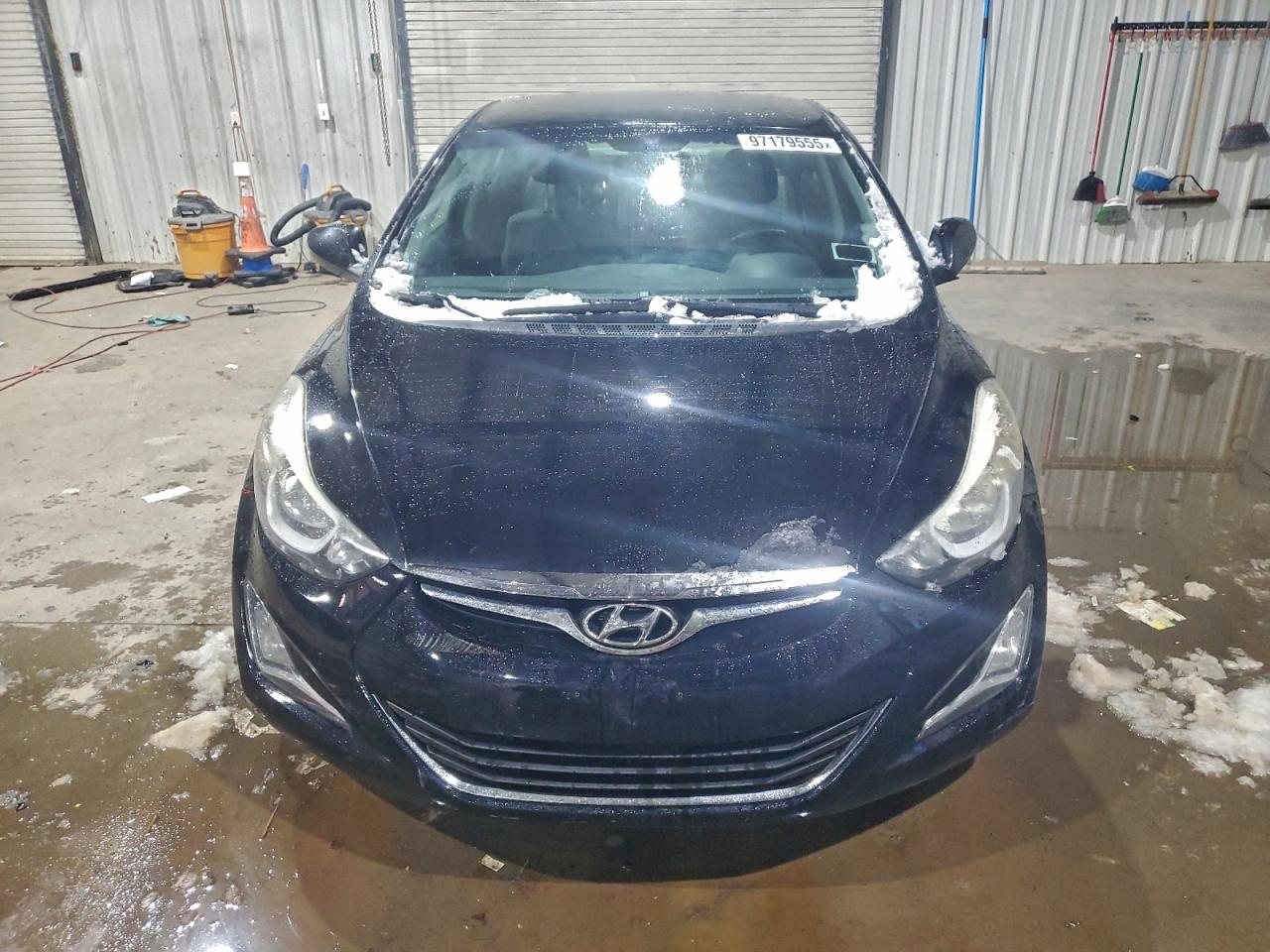 2014 HYUNDAI ELANTRA SE photo 5