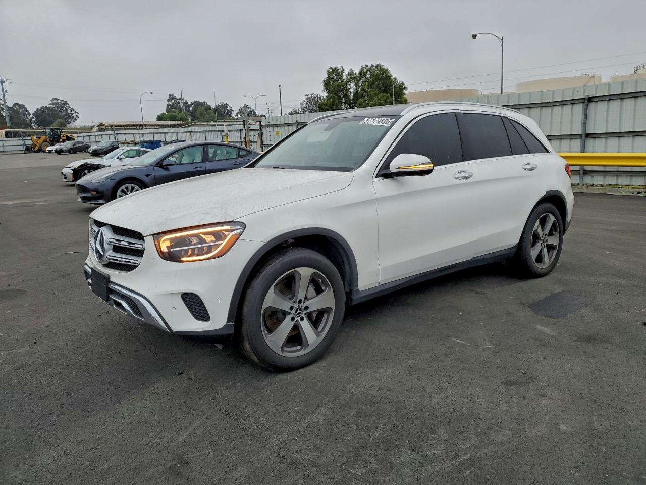 2021 MERCEDES-BENZ GLC