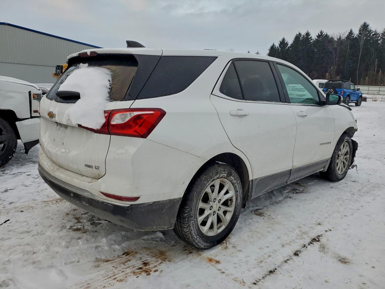2018 CHEVROLET EQUINOX LT photo 3