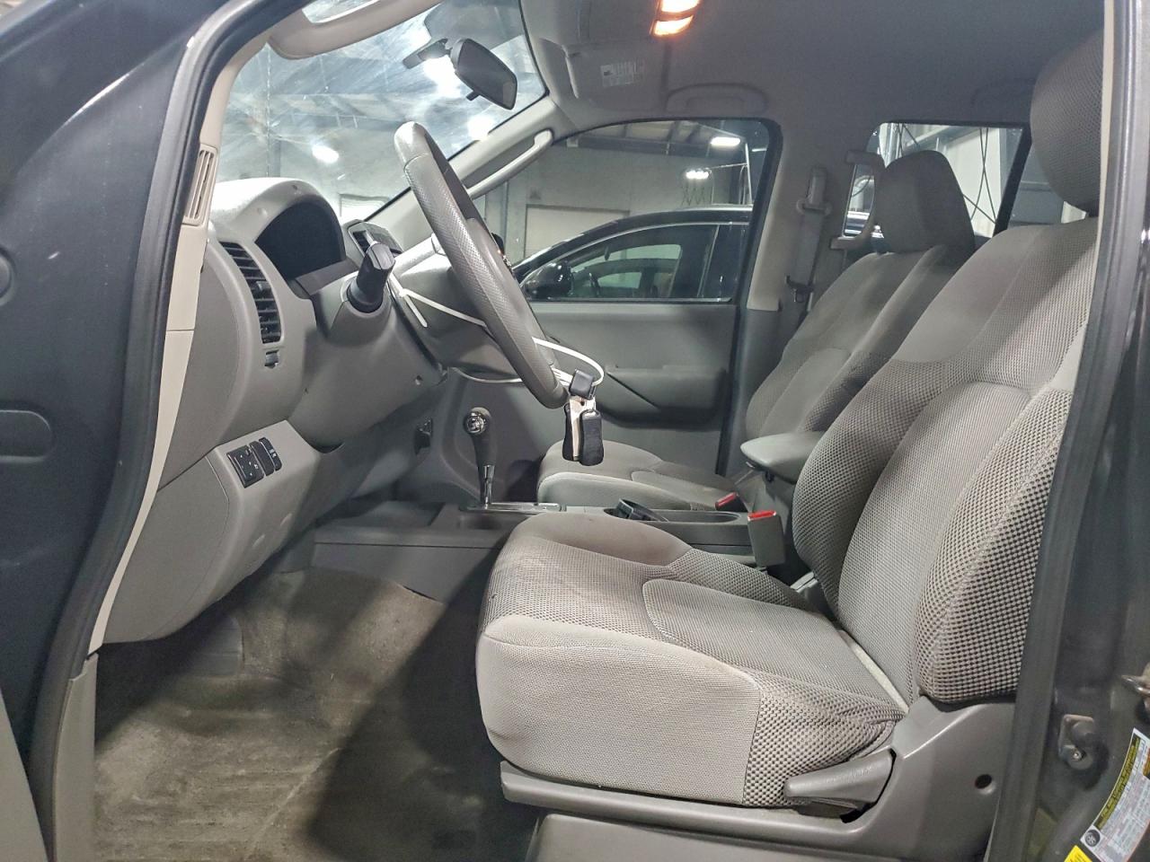 2010 NISSAN FRONTIER CREW CAB SE photo 7