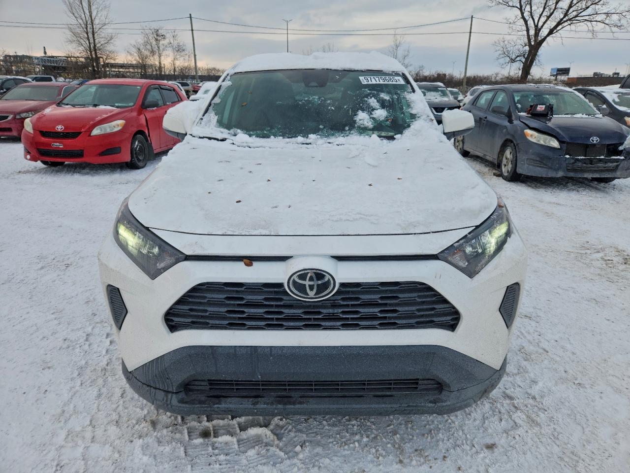2022 TOYOTA RAV4 LE photo 5