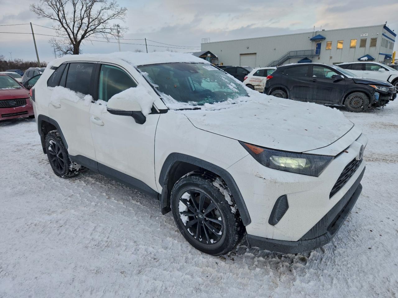 2022 TOYOTA RAV4 LE photo 4
