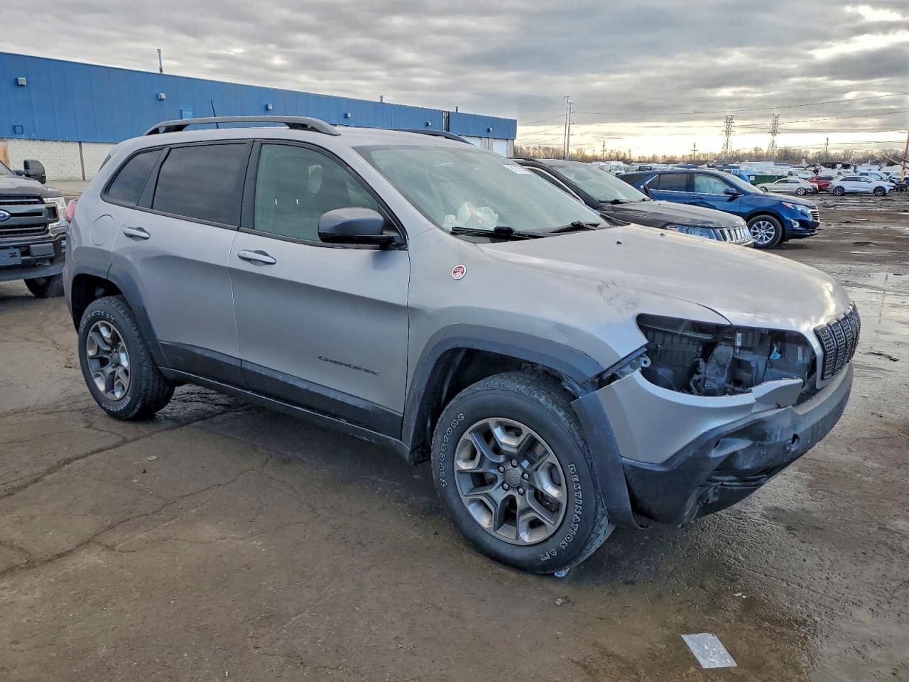 2019 JEEP CHEROKEE TRAILHAWK photo 4