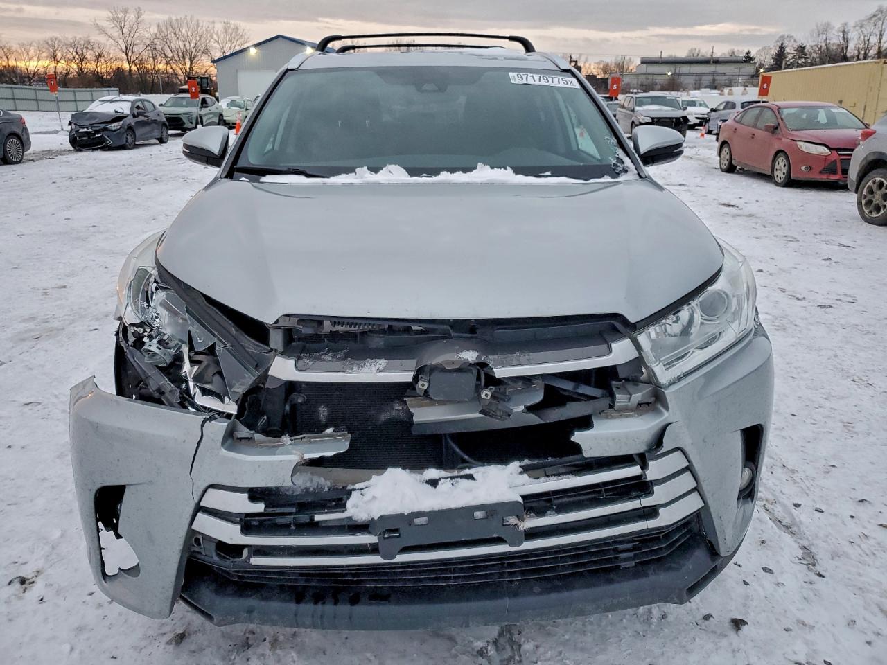 2018 TOYOTA HIGHLANDER XLE photo 5