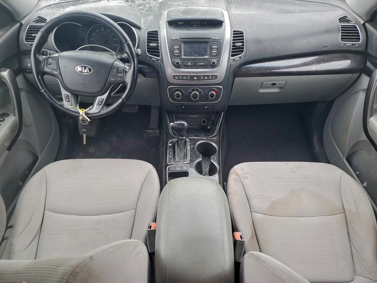 2014 KIA SORENTO LX photo 8
