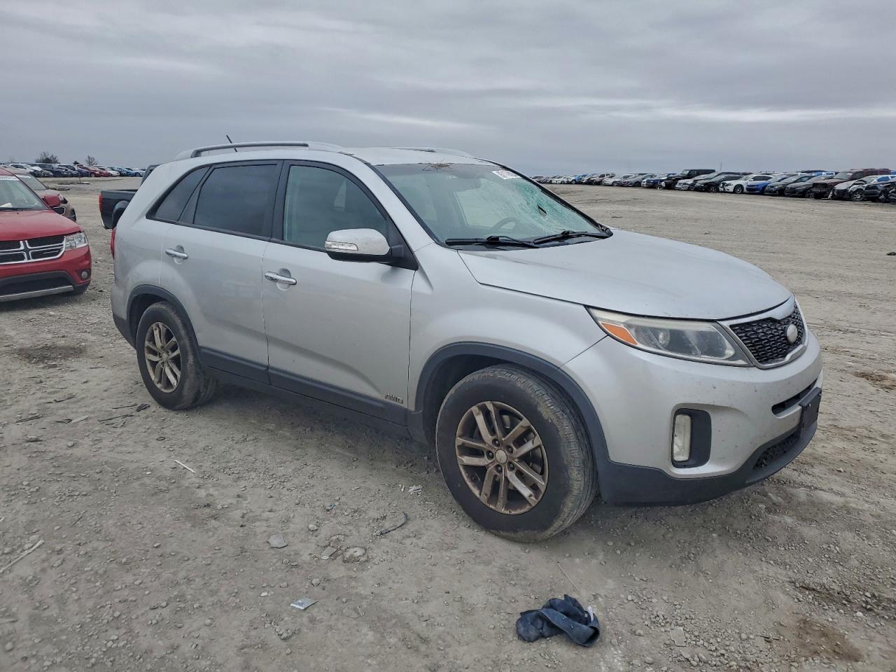 2014 KIA SORENTO LX photo 4