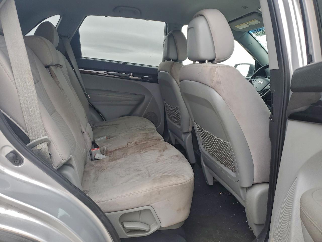 2014 KIA SORENTO LX photo 11