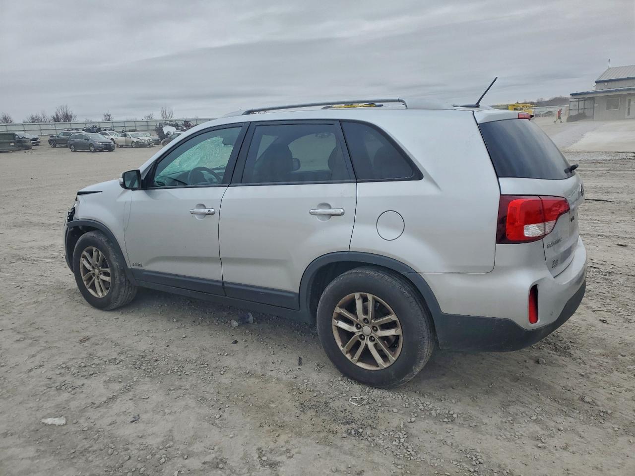 2014 KIA SORENTO LX photo 2