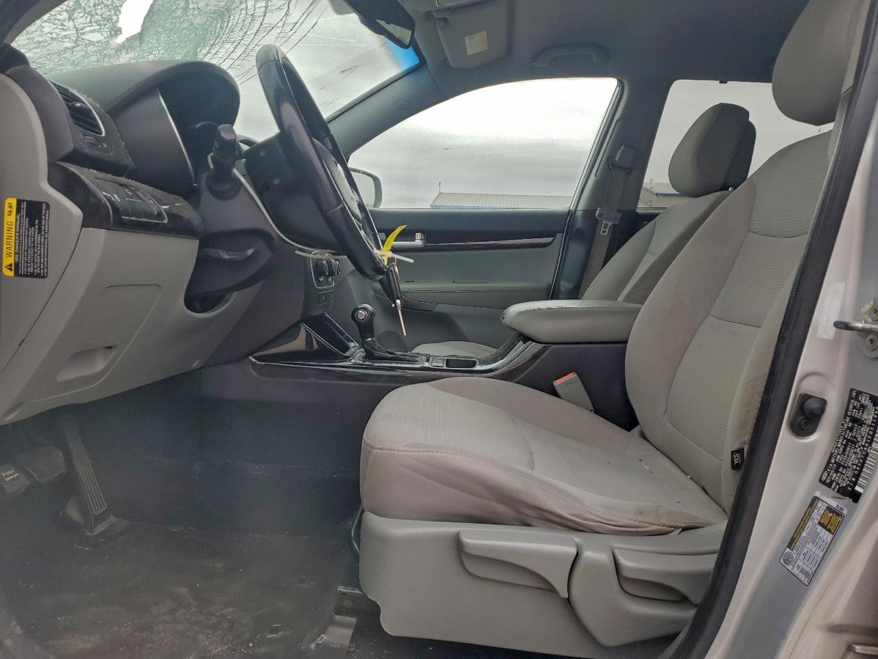 2014 KIA SORENTO LX photo 7