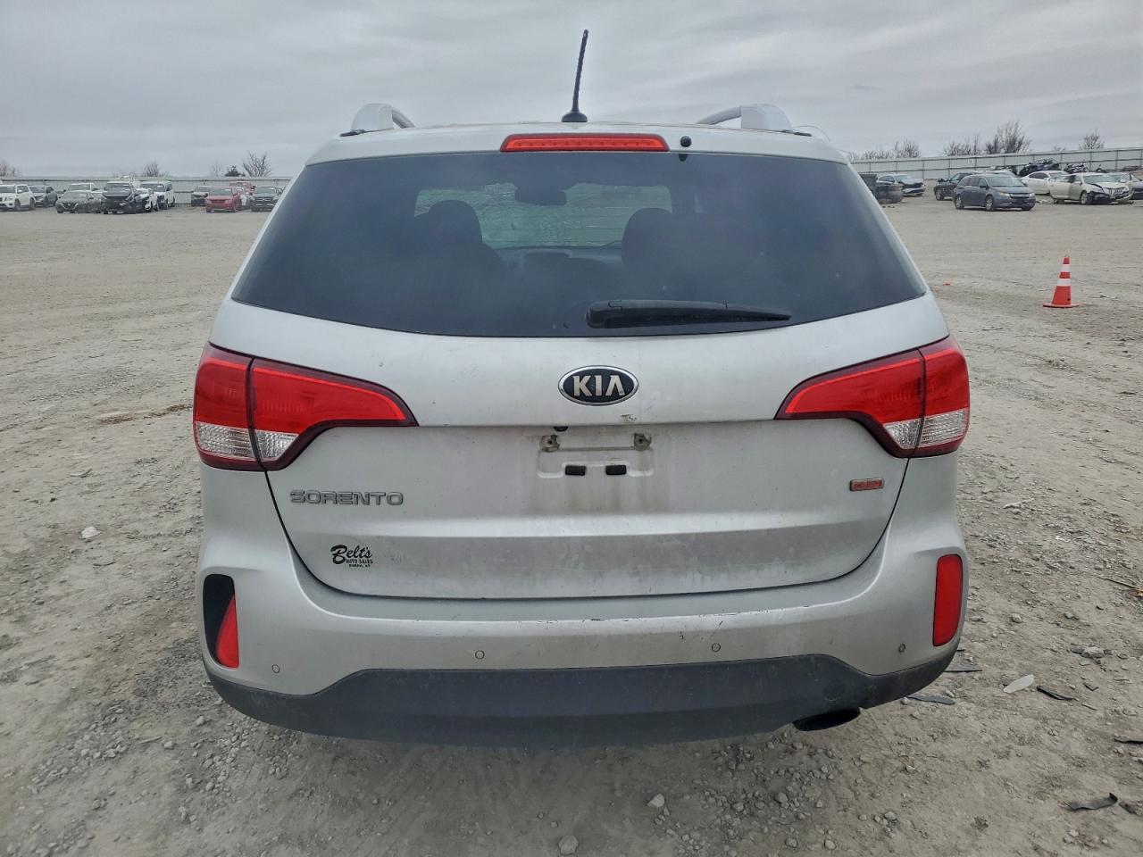 2014 KIA SORENTO LX photo 6