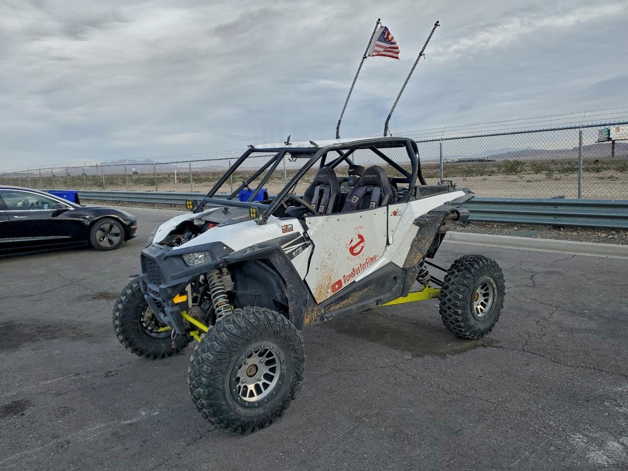 2017 POLARIS RZR UTILITY VEHICLE photo 2