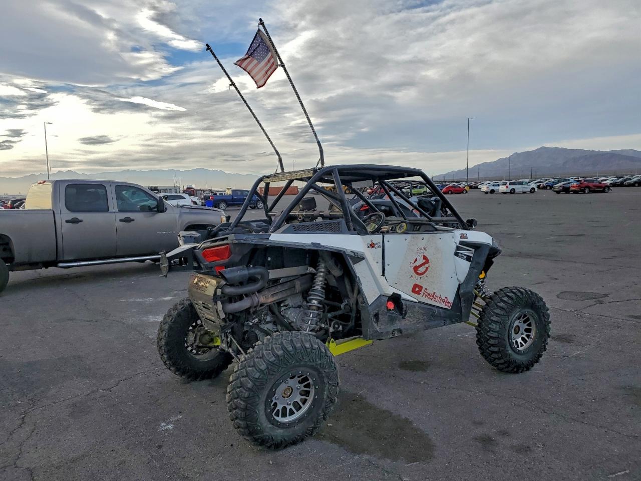 2017 POLARIS RZR UTILITY VEHICLE photo 4