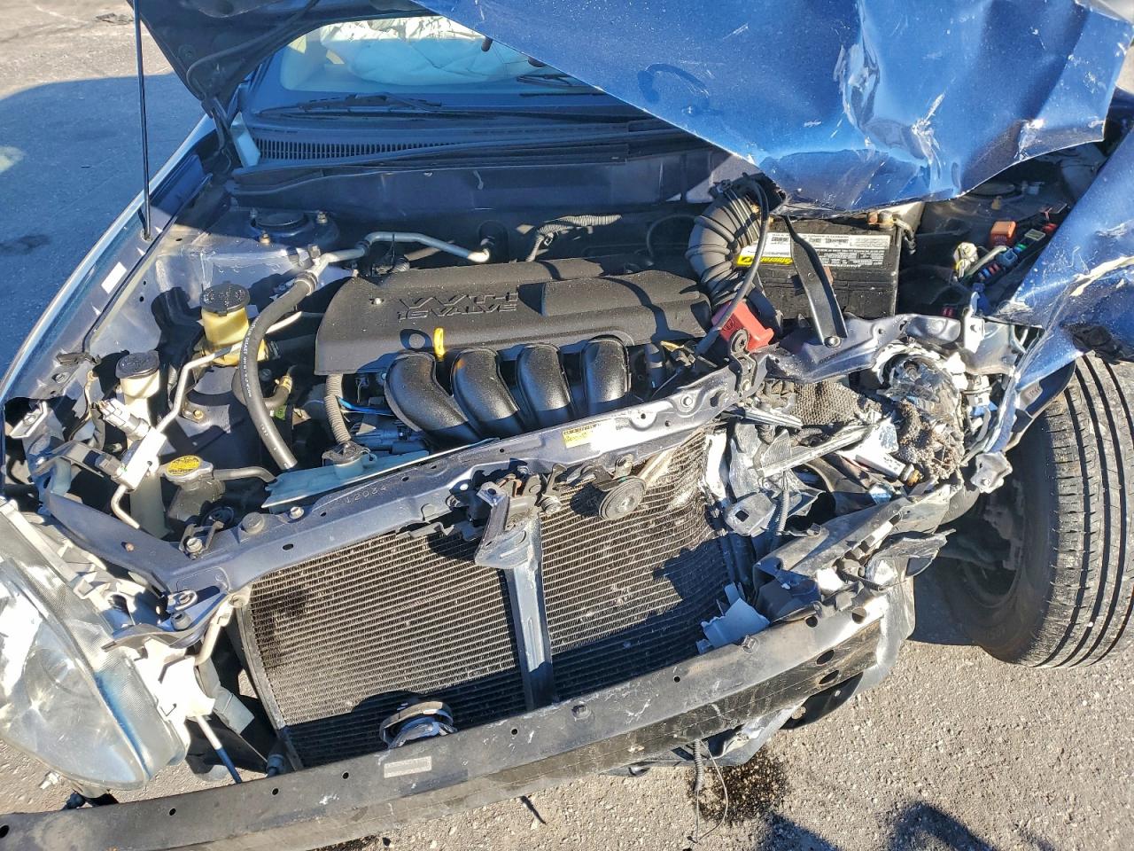 2004 TOYOTA COROLLA CE photo 11